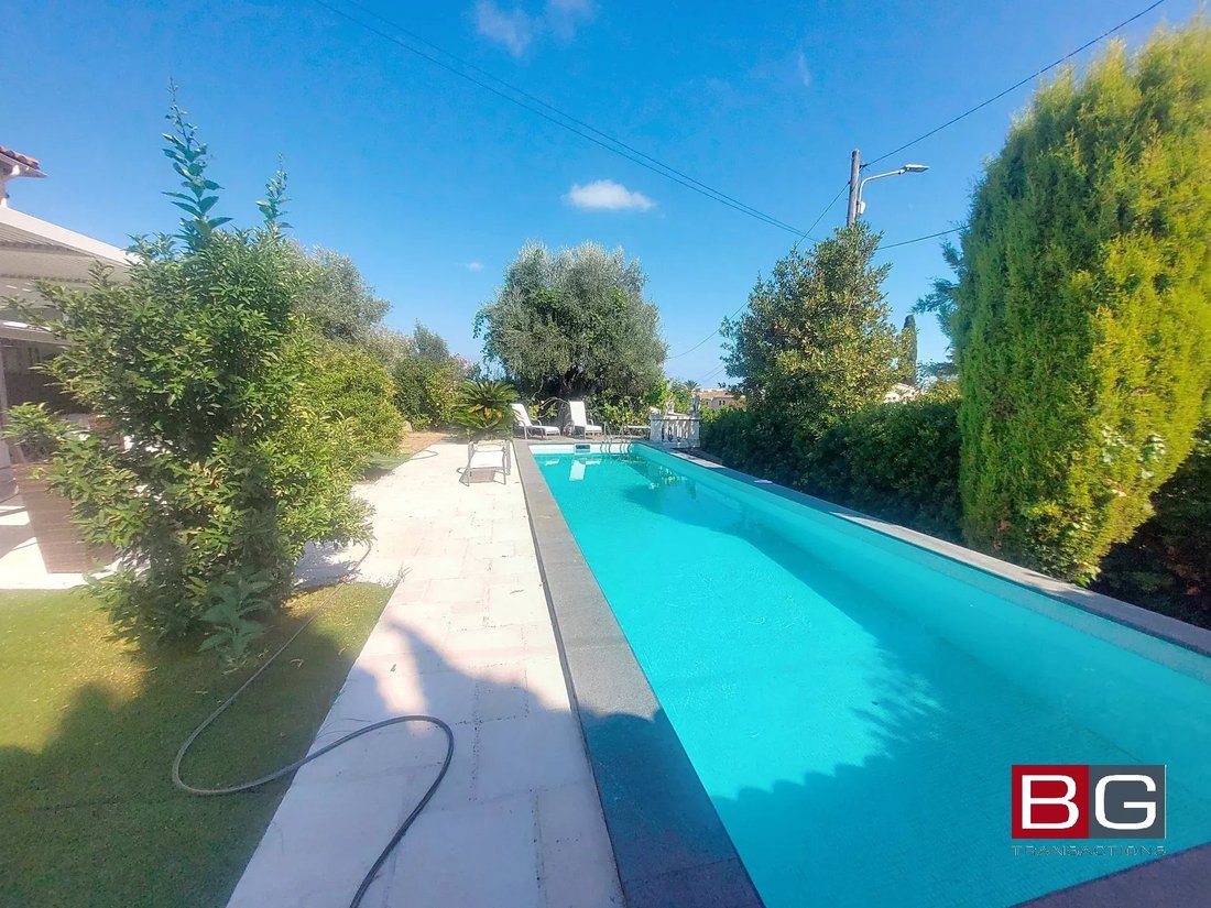 Villa in Saint Maymes-Lauvert, Antibes, France 5 - 16937900