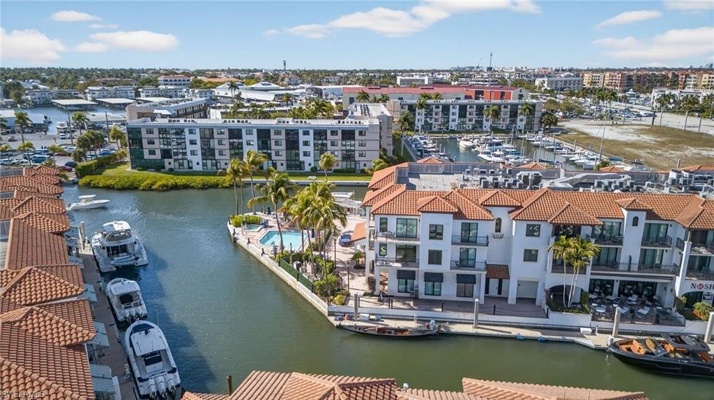 Condo in Naples, Florida, United States 3 - 17374598