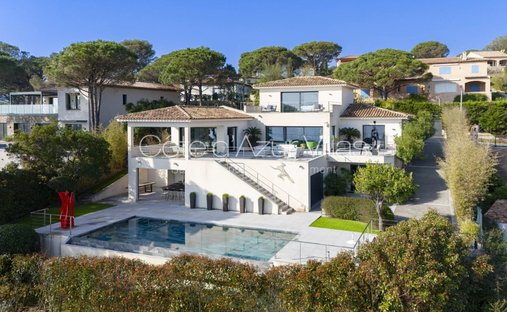 Villa in Nartelle-Noyer-Bellevue-bd des Sardinaux, Sainte-Maxime, France 1