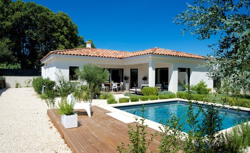 House in Balaruc-les-Bains, Occitania, France 1