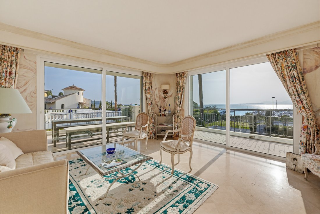 House in Juan les Pins-Gallice, Antibes, France 4 - 17373600