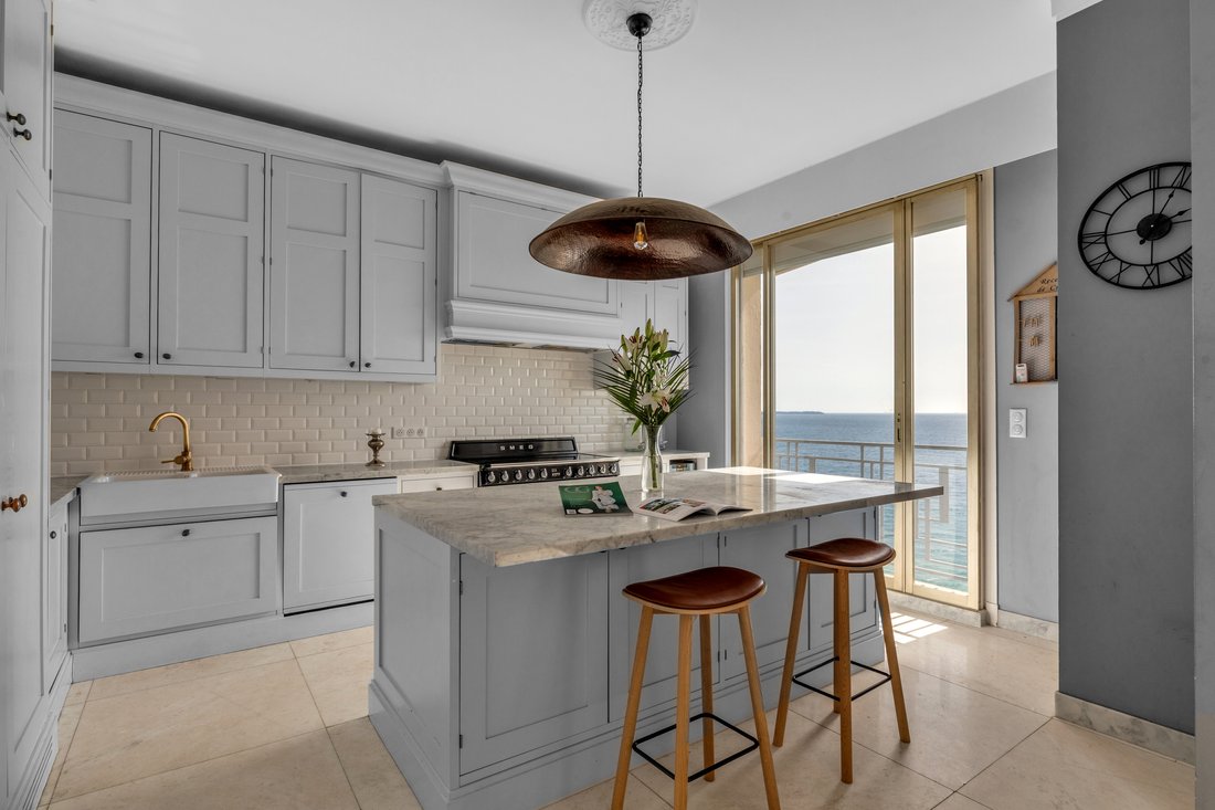 Apartment in Cannes, Provence-Alpes-Côte d'Azur, France 5 - 17373597