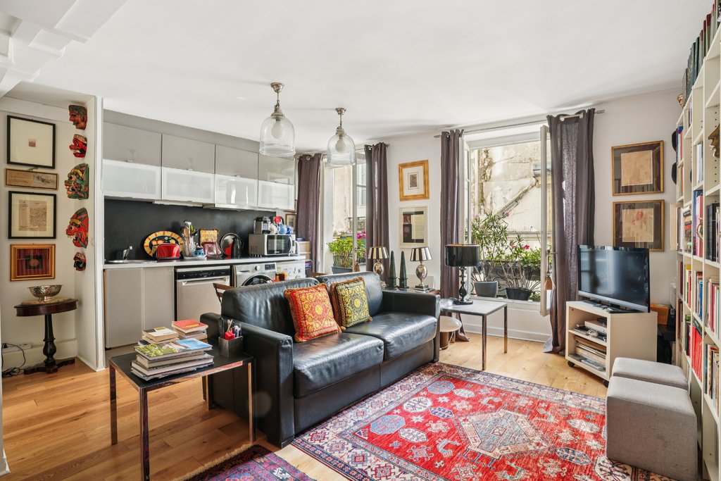 Apartment in Saint Gervais, Paris 4e Arrondissement, Paris 3 - 16172299