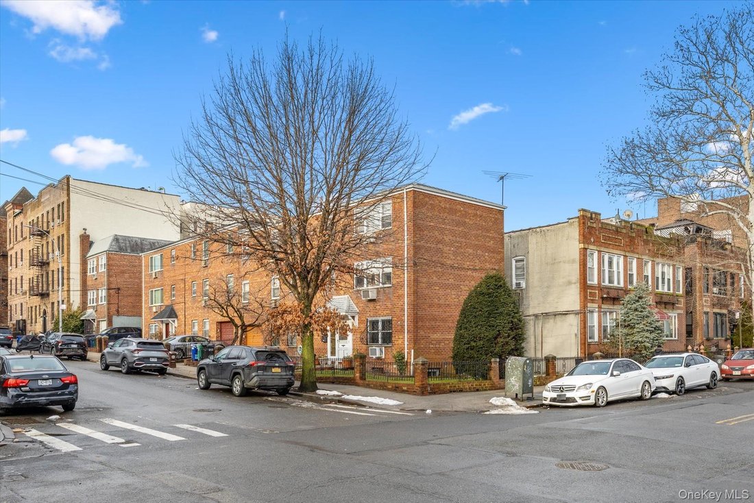 House in New York, New York, United States 2 - 17349877