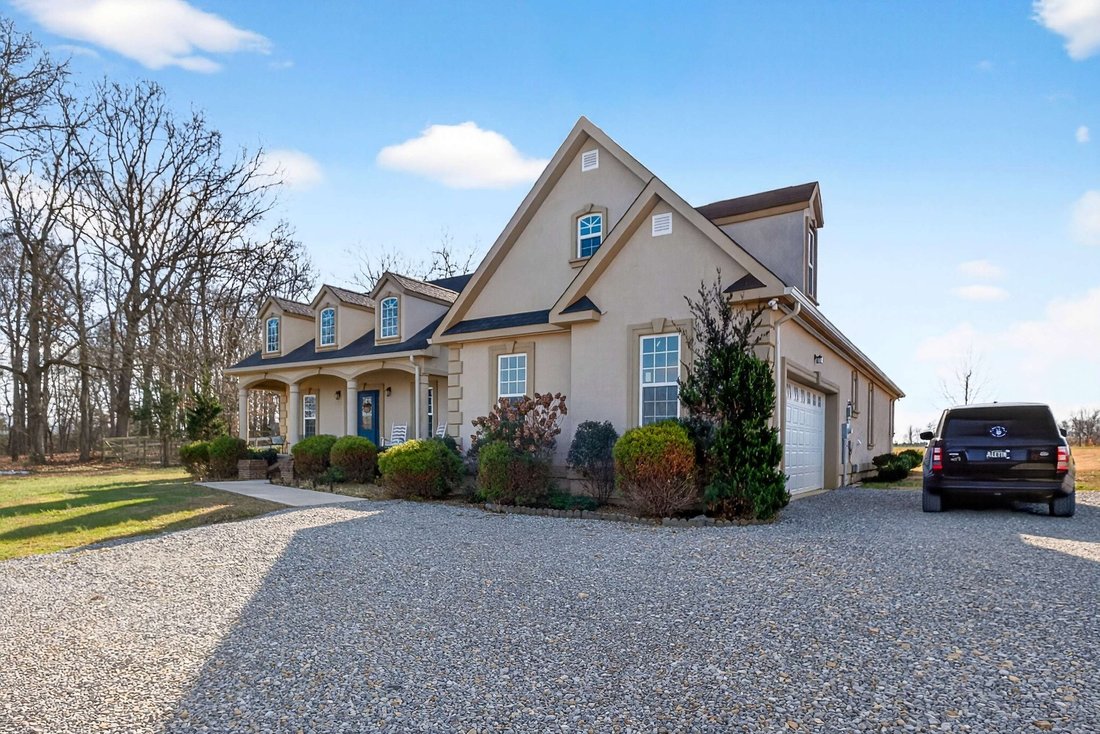 House in McMinnville, Tennessee, United States 4 - 17372670
