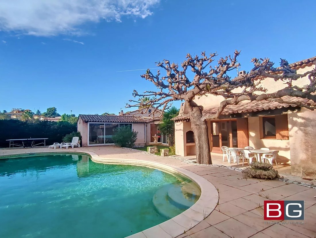 Villa in Les Groules-Les Breguieres, Antibes, France 2 - 14945189