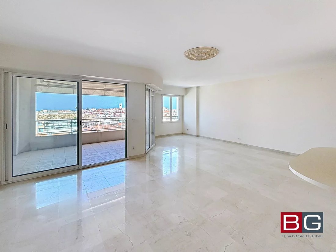 Apartment in Place de Gaulle, Antibes, France 2 - 15551850