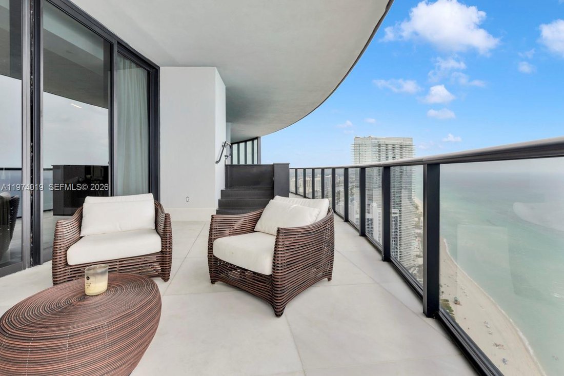 Condo in Sunny Isles Beach, Florida, United States 5 - 17374472