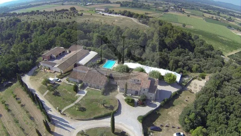 Estate in Est-Repentance-Les Trois Bons Dieux, Aix-en-Provence, France 2 - 17321328