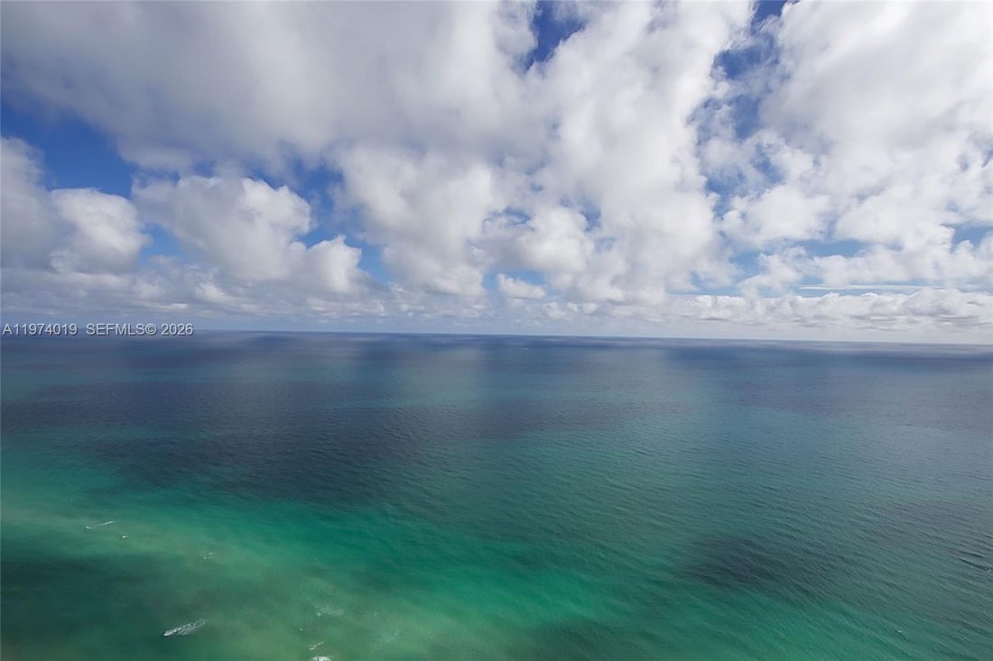 Condo in Sunny Isles Beach, Florida, United States 1 - 17374472