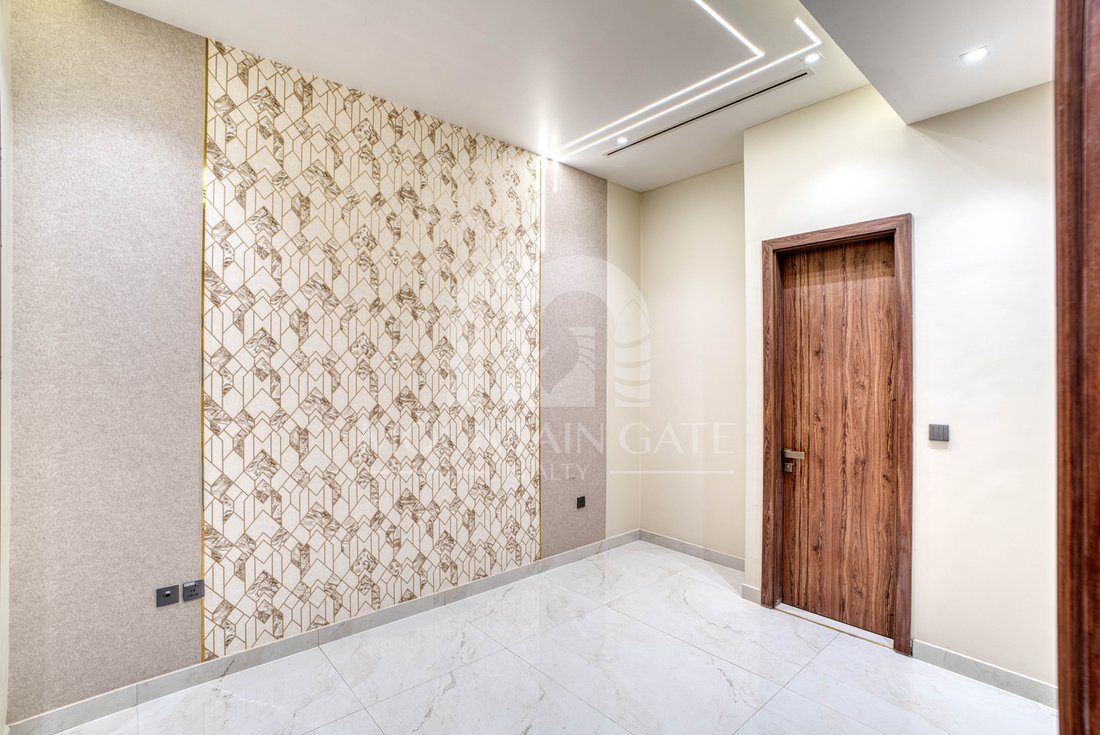 Townhouse in United Arab Emirates 4 - 17373577