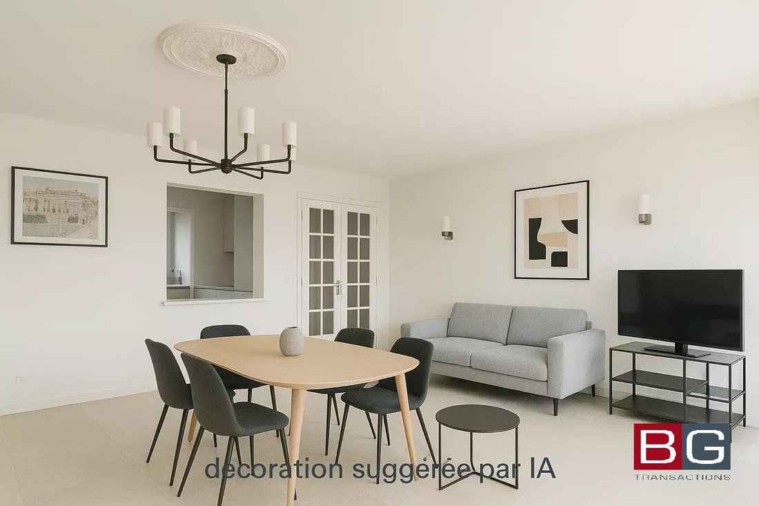 Apartment in Place de Gaulle, Antibes, France 3 - 15551850