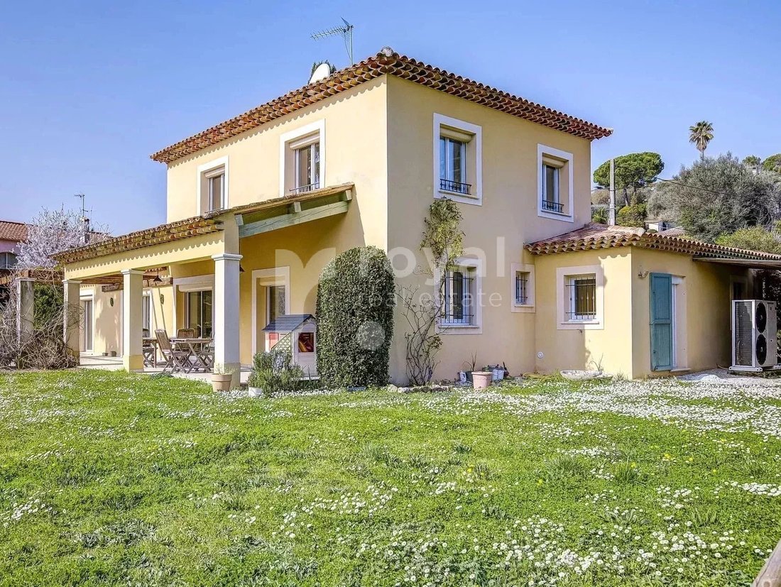 Villa in Mougins, Provence-Alpes-Côte d'Azur, France 3 - 17373263