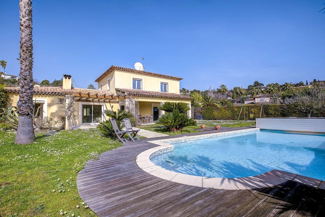 Villa in Mougins, Provence-Alpes-Côte d'Azur, France 2 - 17373740