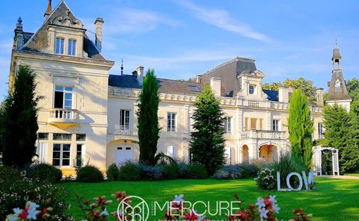 Castle in Cognac, Nouvelle-Aquitaine, France 1