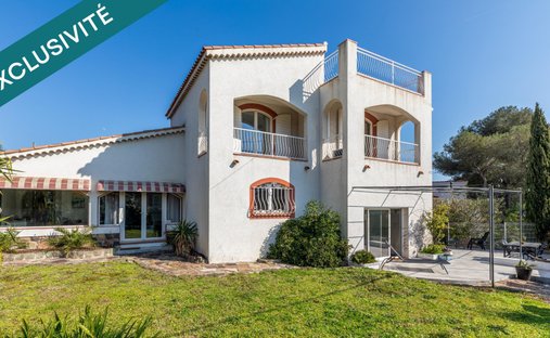 House in Le Dramont-Agay-Anthéor-Le Trayas, Saint-Raphaël, France 1