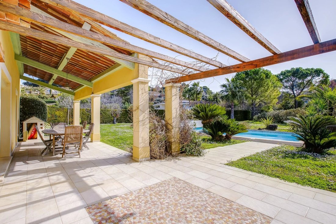 Villa in Mougins, Provence-Alpes-Côte d'Azur, France 4 - 17373740