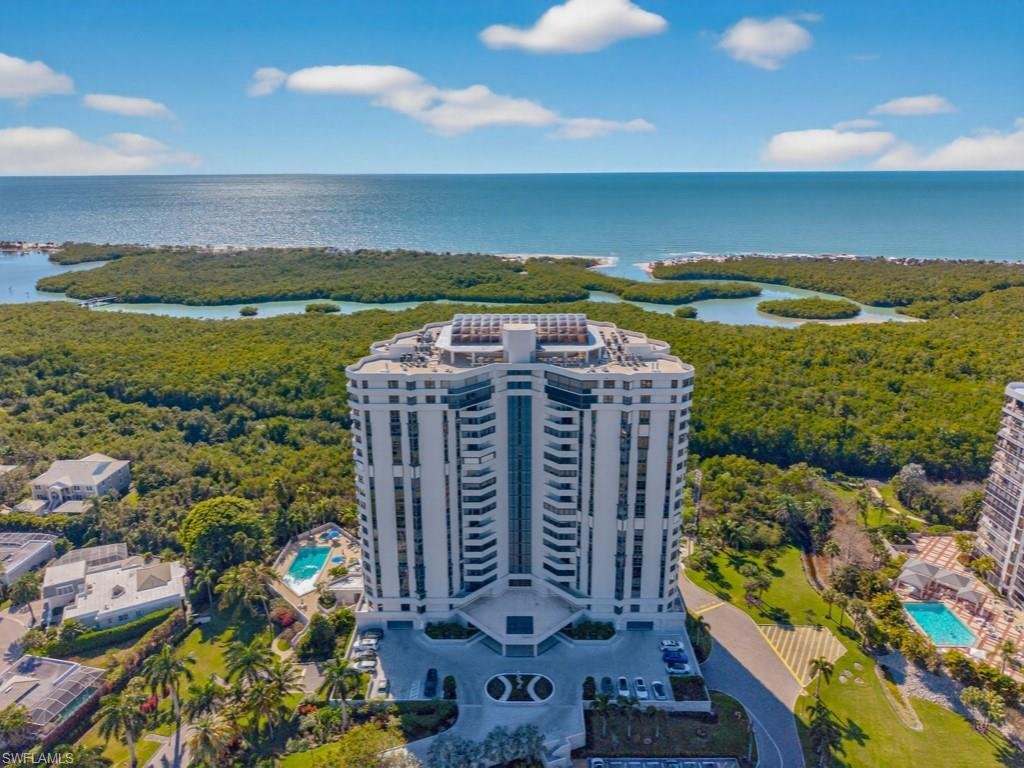 Condo in Naples, Florida, United States 1 - 17374501