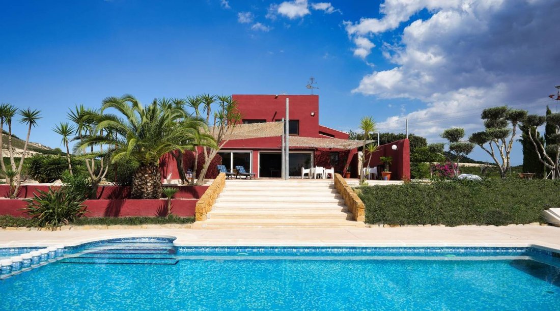 Villa in Orihuela, Valencian Community, Spain 1 - 11167899