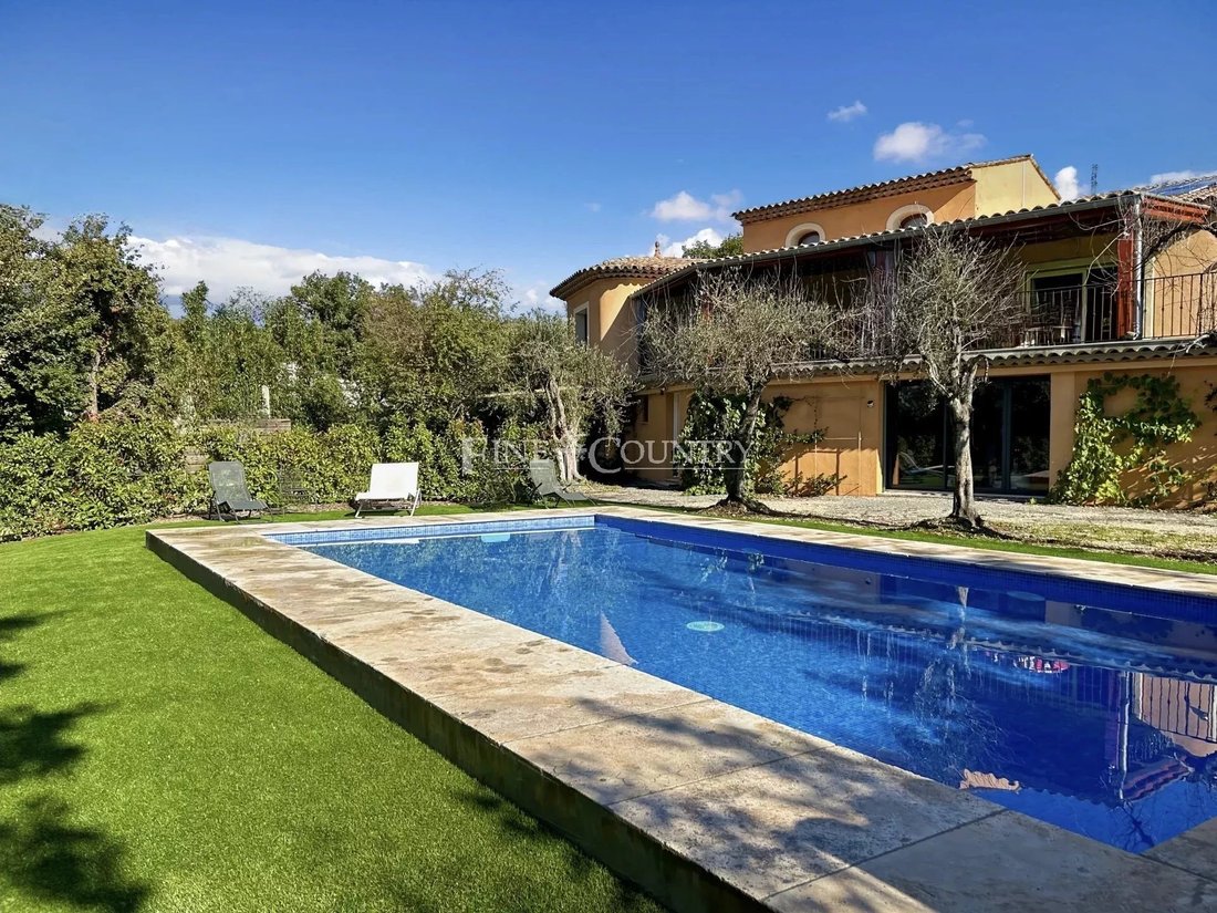 Villa in Saint-Cézaire-sur-Siagne, Provence-Alpes-Côte d'Azur, France 3 - 17373395