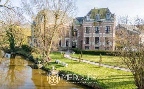 Castillo en Cheminots-Acacias-Faubourg de Lille, Valenciennes, Francia 1