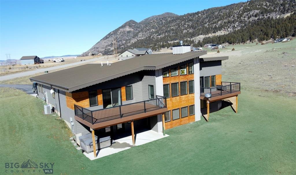 House in Butte, Montana, United States 1 - 17373215