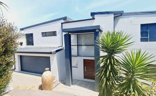 House in Glenlily, Cape Town, South Africa 1