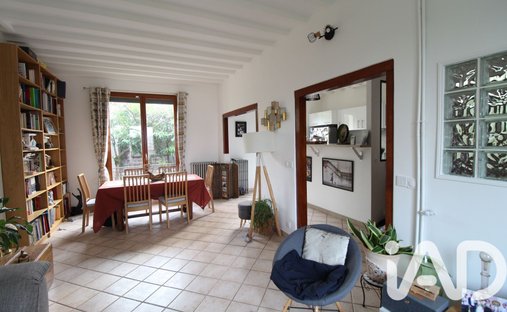 House in Village, Montigny-les-Cormeilles, France 1
