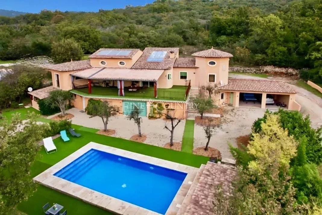 Villa in Saint-Cézaire-sur-Siagne, Provence-Alpes-Côte d'Azur, France 2 - 17373395