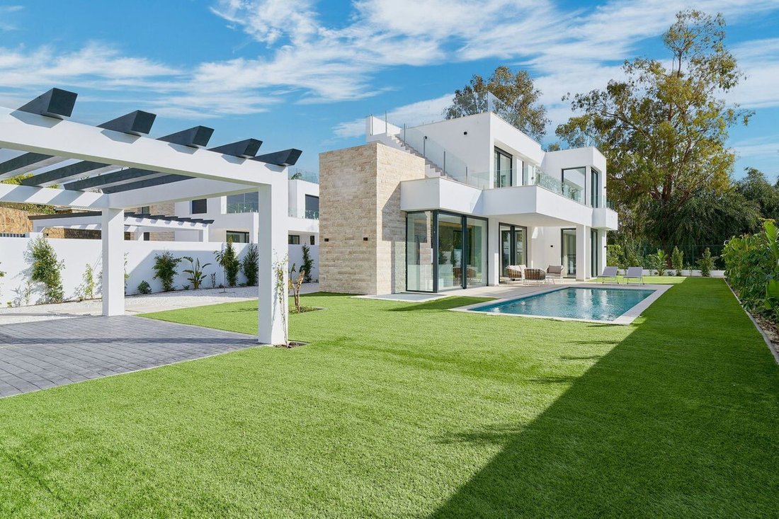 Villa in Estepona, Andalusia, Spain 2 - 17374662
