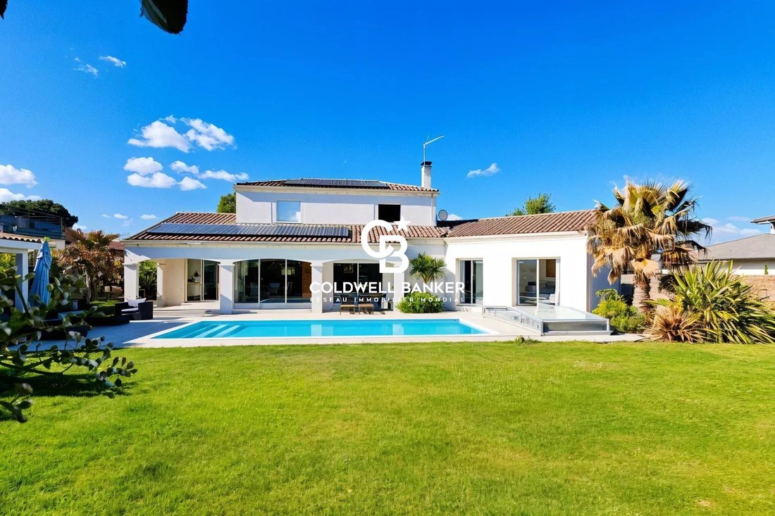 Villa à Saint-Aubin-de-Médoc, Nouvelle-Aquitaine, France 2 - 17373617