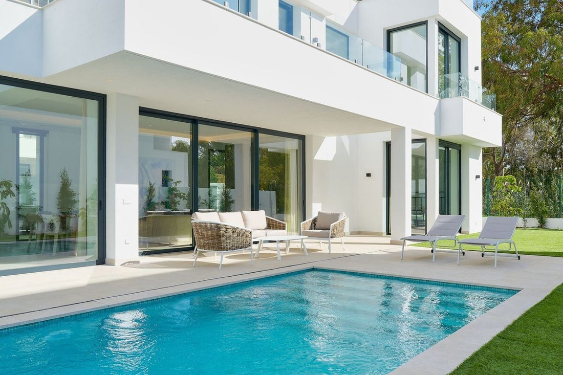 Villa in Estepona, Andalusia, Spain 1 - 17374662
