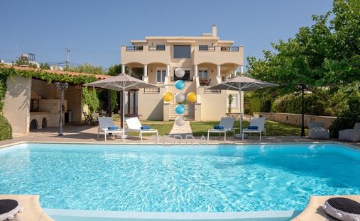 Villa in Crete, Greece 1