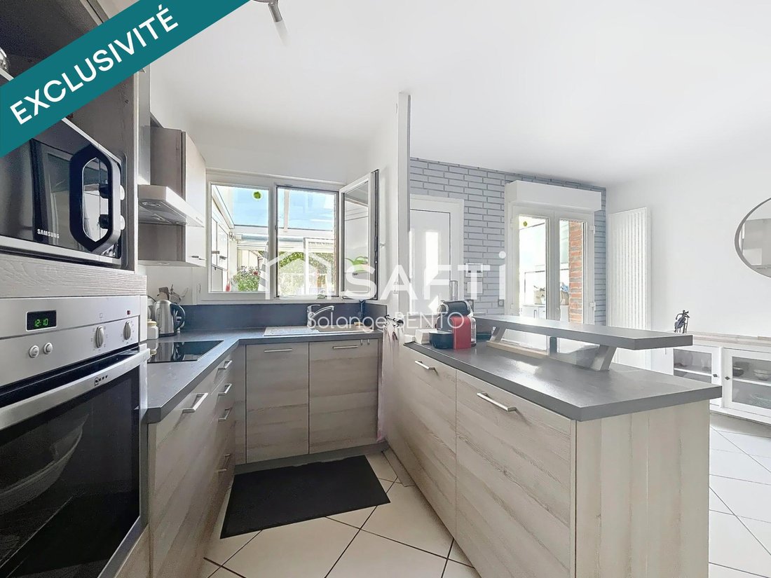 House in Montesson, Ile-de-France, France 1 - 17374773