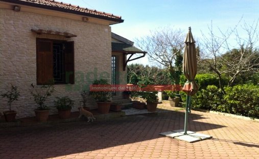 Villa in Historic Center, Livorno, Tuscany 1