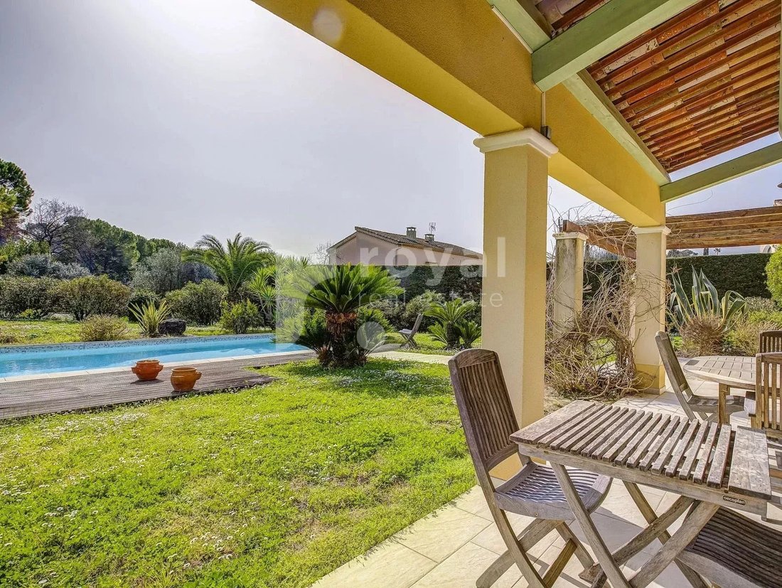 Villa in Mougins, Provence-Alpes-Côte d'Azur, France 5 - 17373263