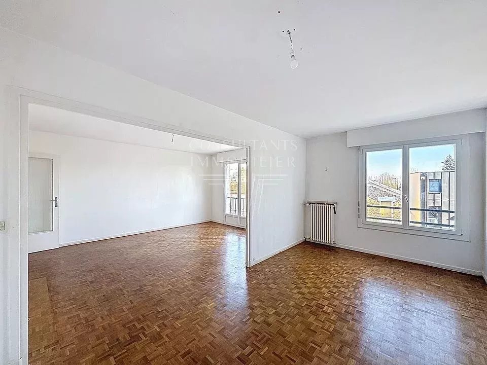 Apartment in Châtenay-Malabry, Ile-de-France, France 2 - 17372542