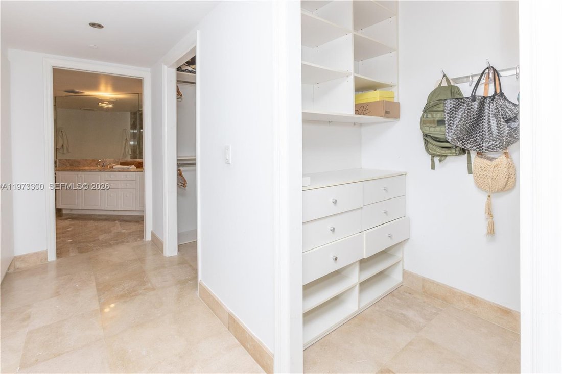 Condo in Bal Harbour, Florida, United States 1 - 17374326