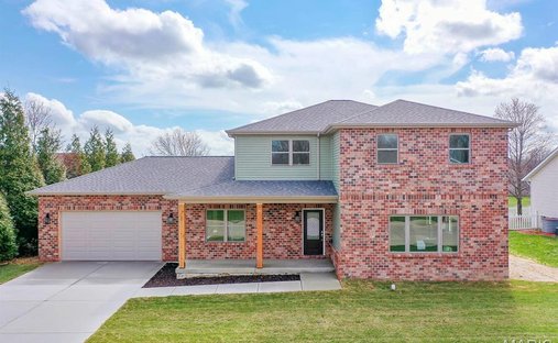 House in Columbia, Illinois, United States 1