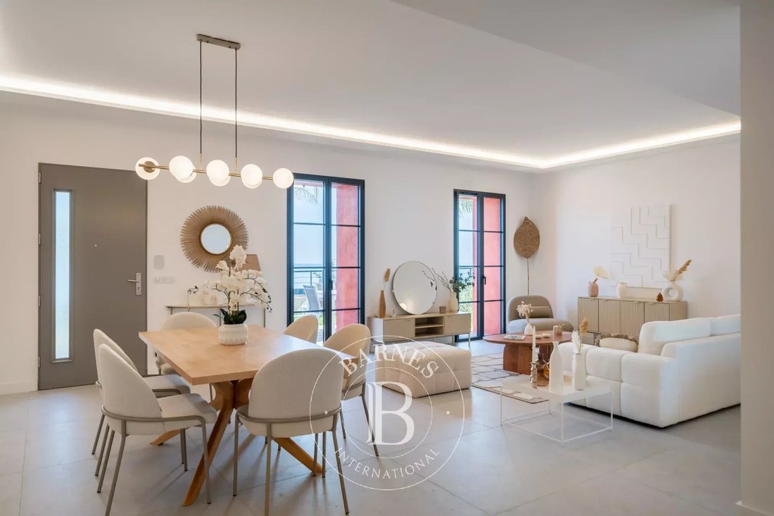 Apartment in Théoule-sur-Mer, Provence-Alpes-Côte d'Azur, France 3 - 17373619