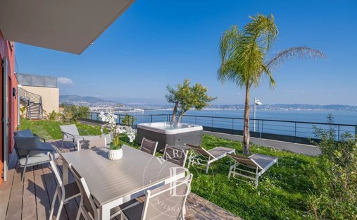 Apartment in Théoule-sur-Mer, Provence-Alpes-Côte d'Azur, France 1