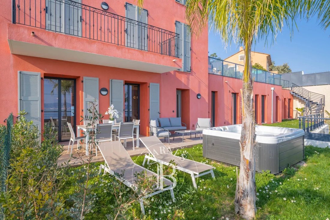 Apartment in Théoule-sur-Mer, Provence-Alpes-Côte d'Azur, France 2 - 17373619