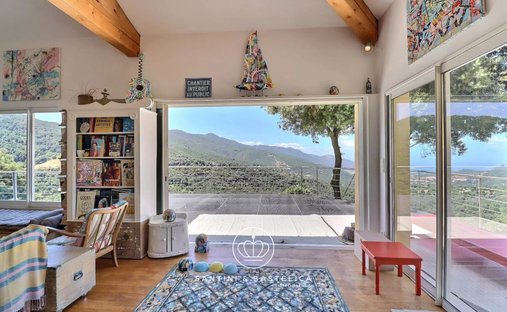 House in Sari-d'Orcino, Corsica, France 1