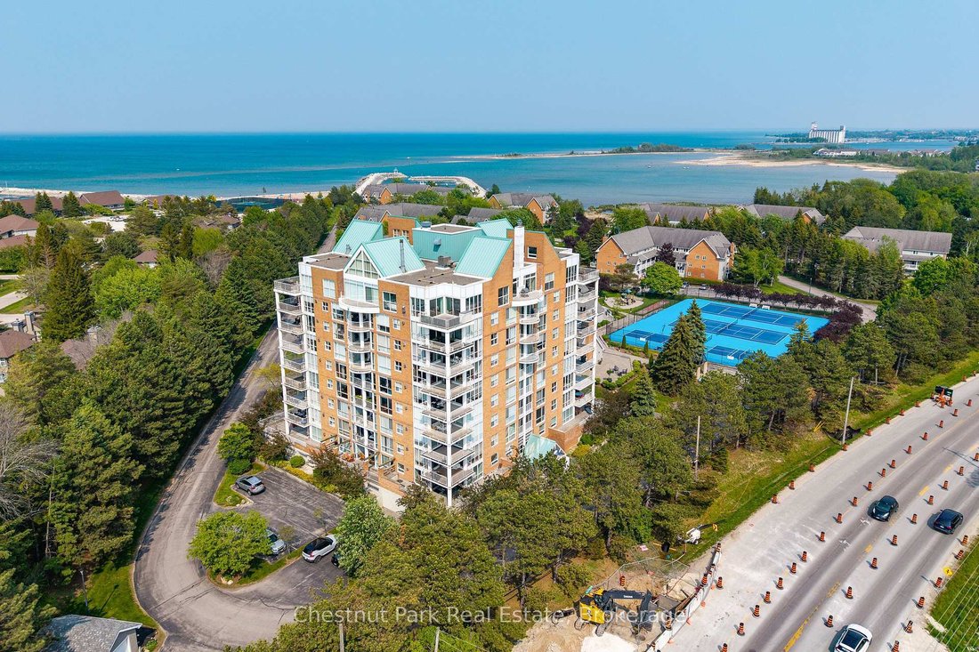 Apartment in Collingwood, Ontario, Canada 1 - 17285396