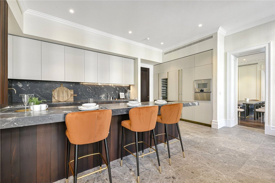 Apartment in Belgravia, Westminster, England 5 - 17373628