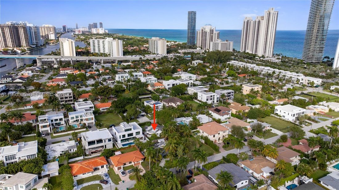 House in Sunny Isles Beach, Florida, United States 3 - 17098953