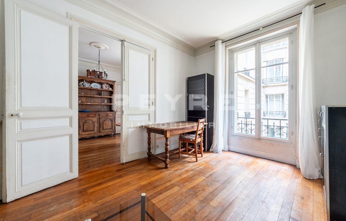 Apartment in Invalides, Paris 7e Arrondissement, Paris 2 - 17373375