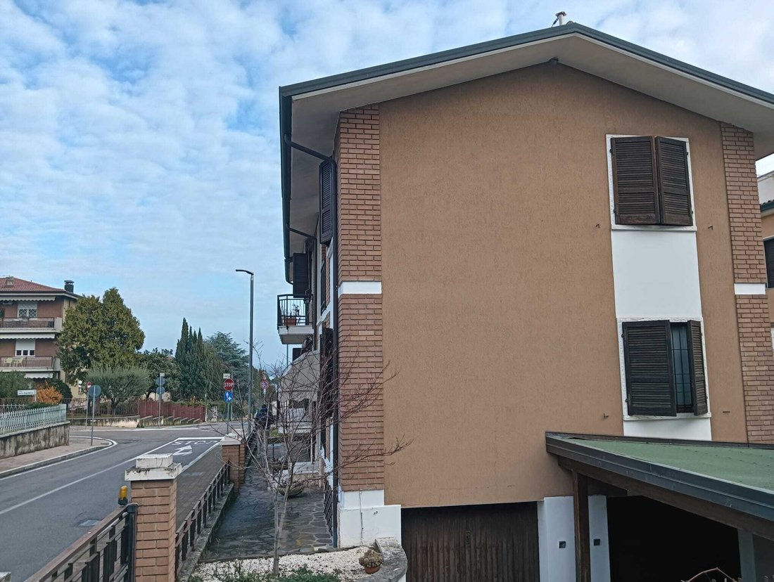 Townhouse in City, Peschiera del Garda, Veneto 3 - 17372498