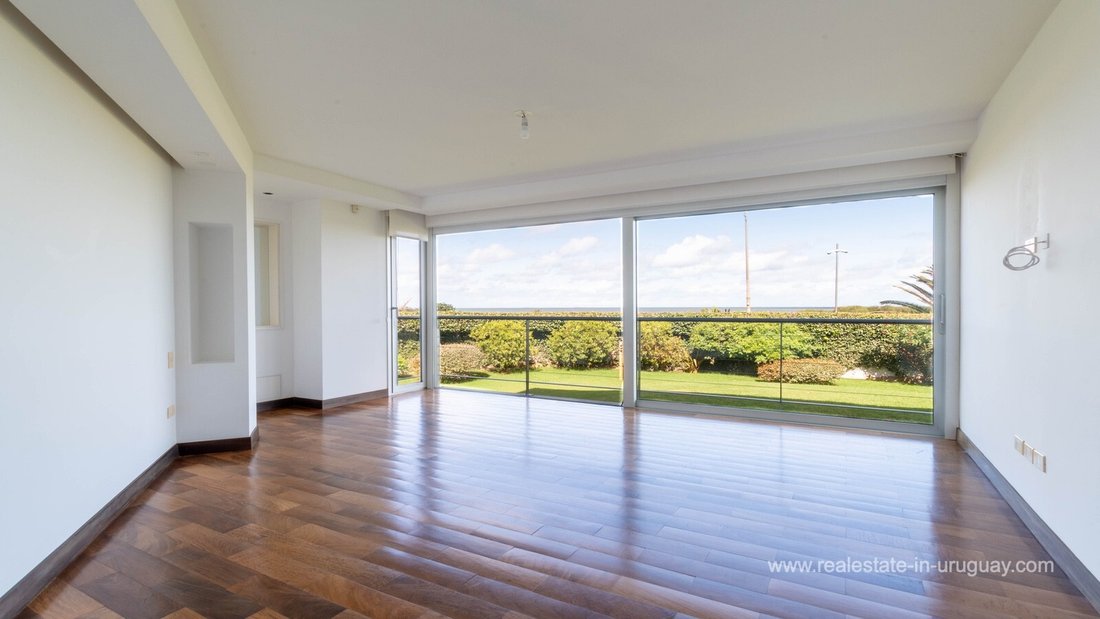 Apartment in Montevideo, Departamento de Montevideo, Uruguay 4 - 17373237