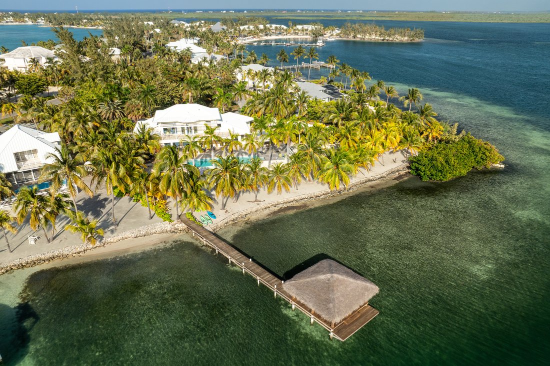 House in Rum Point, North Side, Cayman Islands 5 - 15084021